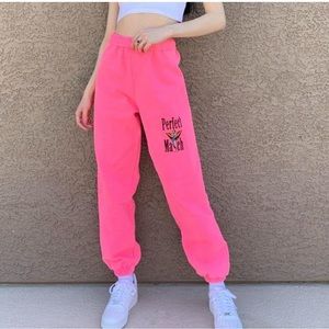 BOYS LIE PERFECT MATCH NEON PINK SWEATPANTS SZ SMALL